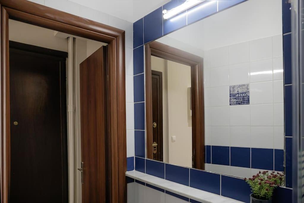 Apartment At Eksarhia Center Athens Luaran gambar